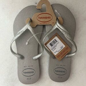 NWT! Havaianas | Flip Flops in Ice Grey | Size: 6
